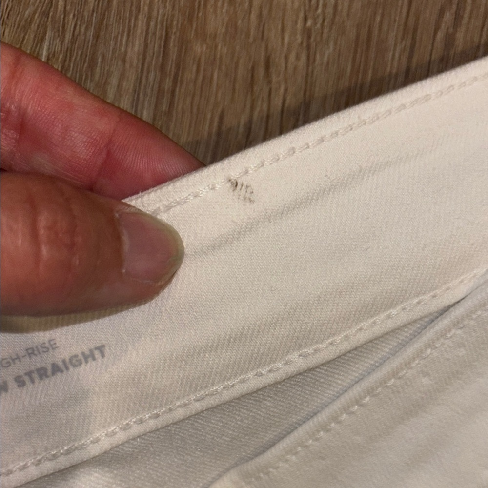 Old Navy High-Rise Wow Straight Cream Pants - Picture 3 of 4